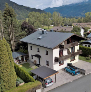The Steinbock Lodge with garden and bbq